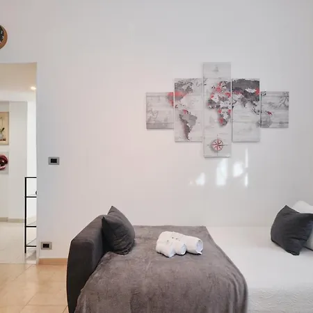 Modern Comfort & Private Patio 5 Min To Metro C