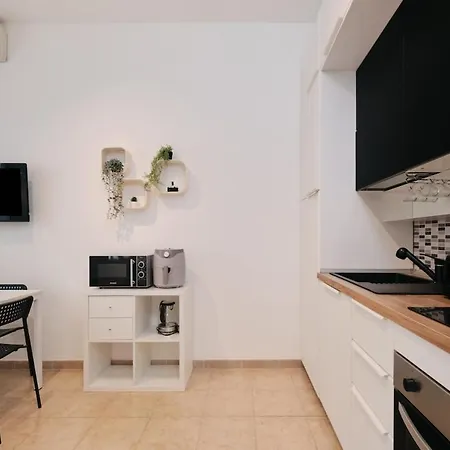Apartament Modern Comfort & Private Patio 5 Min To Metro C *