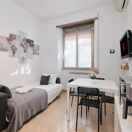 Modern Comfort & Private Patio 5 Min To Metro C Apartament