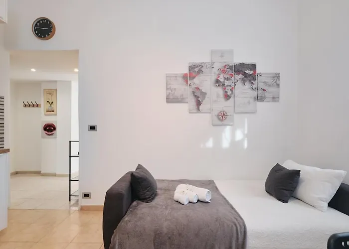 Modern Comfort & Private Patio 5 Min To Metro C